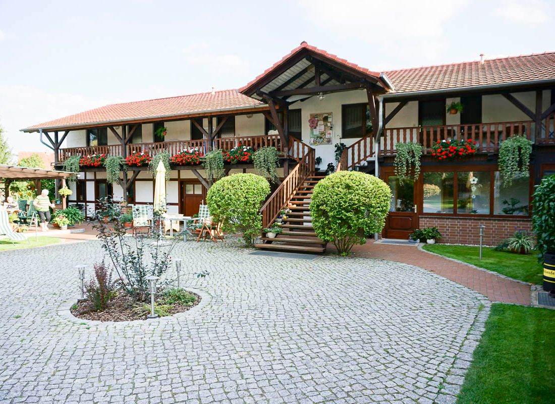 Ferienwohnungen der Pension Frank Graßmel im Ortsteil Mochow der Gemeinde Schwielochsee
