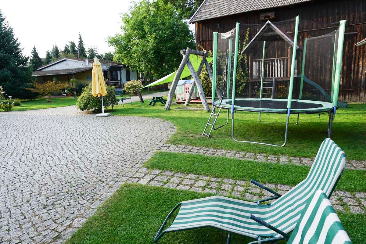 Ferienwohnungen der Pension Frank Graßmel im Ortsteil Mochow der Gemeinde Schwielochsee